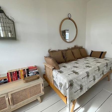 Top Deck - Fresh, Stylish Seaside Apartment Ventnor Eksteriør bilde