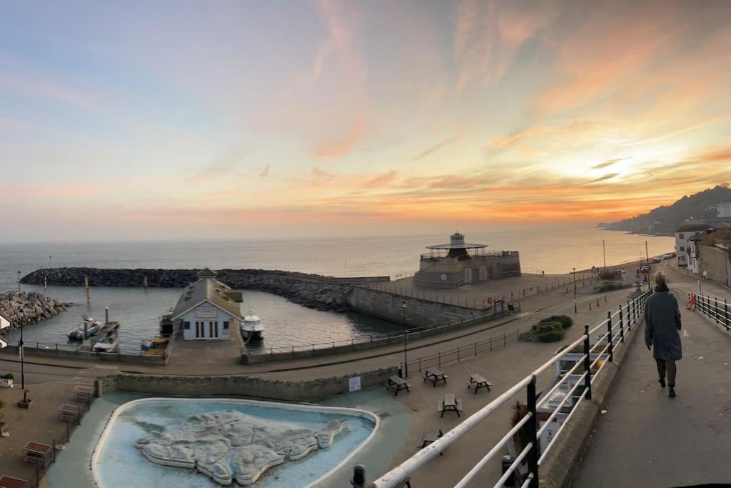 Top Deck - Fresh, Stylish Seaside Apartment Ventnor Eksteriør bilde