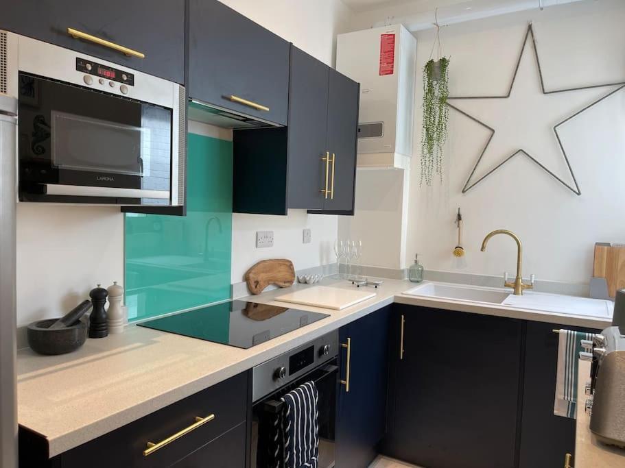 Top Deck - Fresh, Stylish Seaside Apartment Ventnor Eksteriør bilde