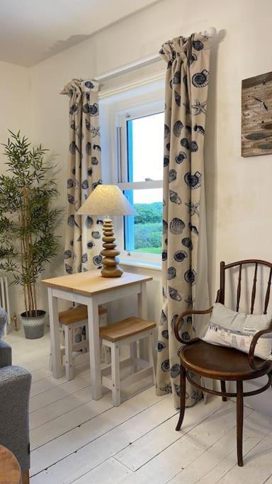 Top Deck - Fresh, Stylish Seaside Apartment Ventnor Eksteriør bilde
