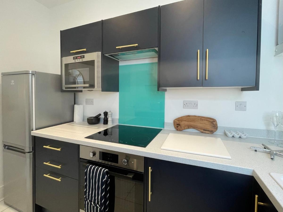 Top Deck - Fresh, Stylish Seaside Apartment Ventnor Eksteriør bilde